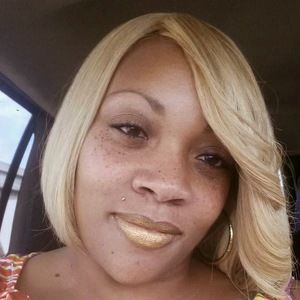 Meet your Posher, Aja